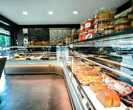 Ouverture de la boutique Au Roi de l'Andouille Jurançon en 2005